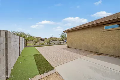 18465 W Foothill Drive, Surprise, AZ 85387 - Photo 37