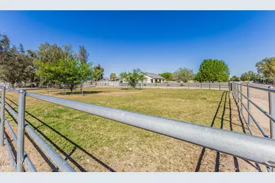 7040 N 177th Avenue, Waddell, AZ 85355 - Photo 9
