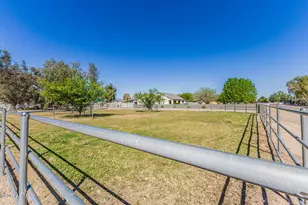 7040 N 177th Ave, Waddell, AZ 85355 - Photo 9