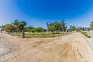 7040 N 177th Ave, Waddell, AZ 85355 - Photo 5