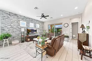 22406 N 101st Ave, Peoria, AZ 85383 - Photo 9
