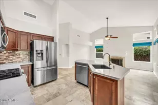 724 N Ash Dr, Chandler, AZ 85224 - Photo 17