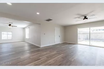 8304 N 55th Avenue, Glendale, AZ 85302 - Photo 3