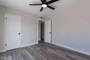 8304 N 55th Ave, Glendale, AZ 85302 - Photo 9
