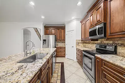 10044 E Los Lagos Vista Avenue, Mesa, AZ 85209 - Photo 9