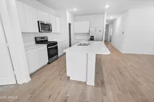 18351 W Hackamore Dr, Wittmann, AZ 85361 - Photo 9