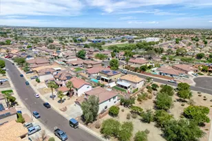 15546 W Gelding Dr, Surprise, AZ 85379 - Photo 3