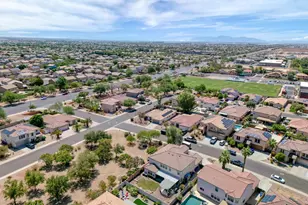 15546 W Gelding Dr, Surprise, AZ 85379 - Photo 5