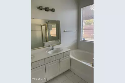 4722 E Chisum Trail, Phoenix, AZ 85050 - Photo 9