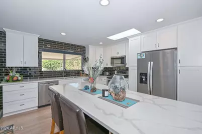 19022 N 99 Drive, Sun City, AZ 85373 - Photo 13