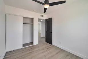 906 W Colgate Dr, Tempe, AZ 85283 - Photo 13