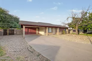 545 S Glennwood Circle, Mesa, AZ 85204 - Photo 3