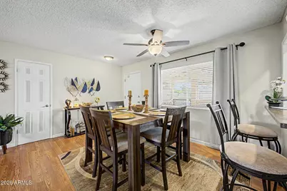 10732 W Caron Drive, Sun City, AZ 85351 - Photo 15