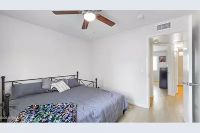 8012 W Highland Avenue, Phoenix, AZ 85033 - Photo 21