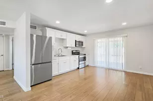 8012 W Highland Ave, Phoenix, AZ 85033 - Photo 7