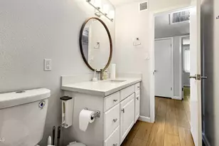 8012 W Highland Ave, Phoenix, AZ 85033 - Photo 19
