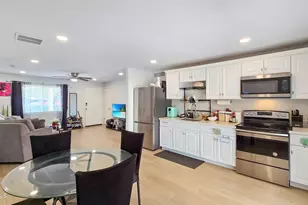 8012 W Highland Ave, Phoenix, AZ 85033 - Photo 9