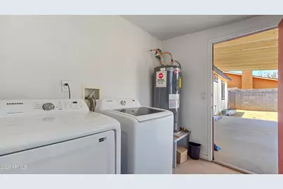 8012 W Highland Avenue, Phoenix, AZ 85033 - Photo 23