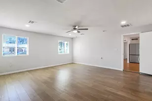 8012 W Highland Ave, Phoenix, AZ 85033 - Photo 11