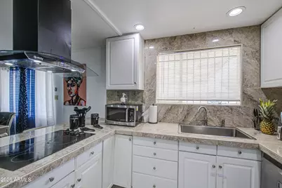 5722 N 62nd Drive, Glendale, AZ 85301 - Photo 15