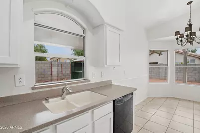 15661 W Hammond Drive, Goodyear, AZ 85338 - Photo 11