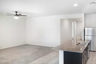 43633 W Yucca Ln, Maricopa, AZ 85138 - Photo 7