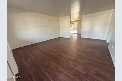 7010 N 34th Avenue, Phoenix, AZ 85051 - Photo 5