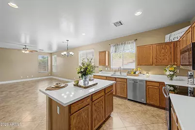 40148 N Perrone Street, San Tan Valley, AZ 85140 - Photo 13
