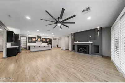 12539 W Tuckey Lane, Glendale, AZ 85307 - Photo 13