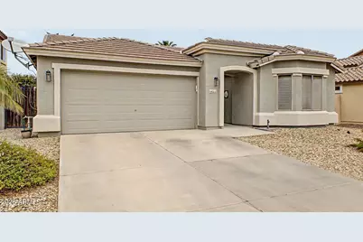 18164 W Desert Lane, Surprise, AZ 85388 - Photo 5