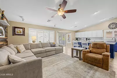 18164 W Desert Lane, Surprise, AZ 85388 - Photo 7