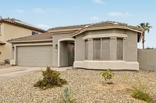 18164 W Desert Ln, Surprise, AZ 85388 - Photo 3