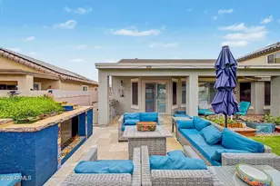 18164 W Desert Ln, Surprise, AZ 85388 - Photo 31