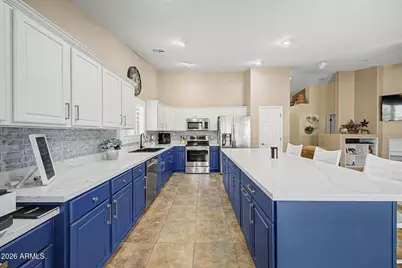 18164 W Desert Lane, Surprise, AZ 85388 - Photo 13
