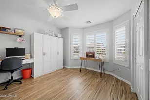 18164 W Desert Ln, Surprise, AZ 85388 - Photo 21