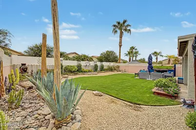 18164 W Desert Lane, Surprise, AZ 85388 - Photo 35