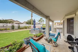 18164 W Desert Ln, Surprise, AZ 85388 - Photo 29
