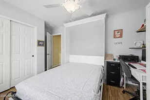 18164 W Desert Ln, Surprise, AZ 85388 - Photo 23