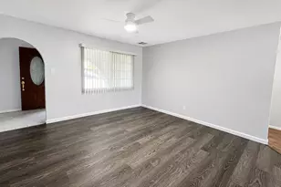 5603 W Tierra Buena Ln, Glendale, AZ 85306 - Photo 7