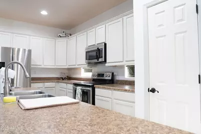 16062 W Tohono Drive, Goodyear, AZ 85338 - Photo 5