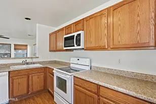 4923 N 108th Dr, Phoenix, AZ 85037 - Photo 11