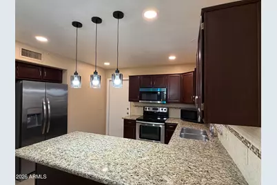 7568 W Kerry Lane, Glendale, AZ 85308 - Photo 7