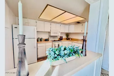 4201 E Camelback Road #79, Phoenix, AZ 85018 - Photo 11