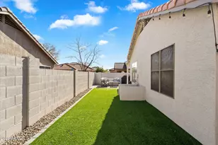 716 E Rose Marie Ln, Phoenix, AZ 85022 - Photo 19