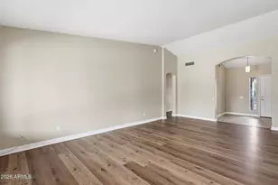 3256 E Rosemonte Dr, Phoenix, AZ 85050 - Photo 5