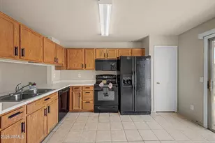 1368 W 18th Ave, Apache Junction, AZ 85120 - Photo 17