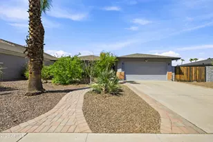 604 E Dunbar Dr, Tempe, AZ 85282 - Photo 1
