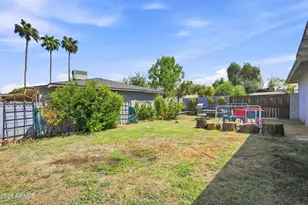 604 E Dunbar Dr, Tempe, AZ 85282 - Photo 9