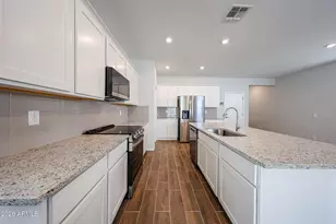 17371 W Villa Hermosa Ln, Surprise, AZ 85387 - Photo 7
