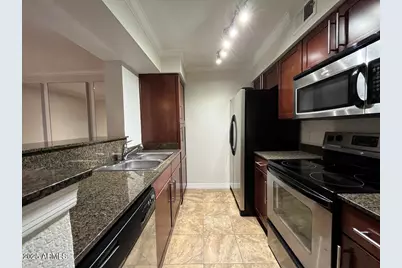 2025 E Campbell Avenue #Apt 142, Phoenix, AZ 85016 - Photo 7